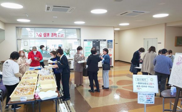 2025年度山梨看護学会　開催報告　食・癒しブース、企業展示コーナー